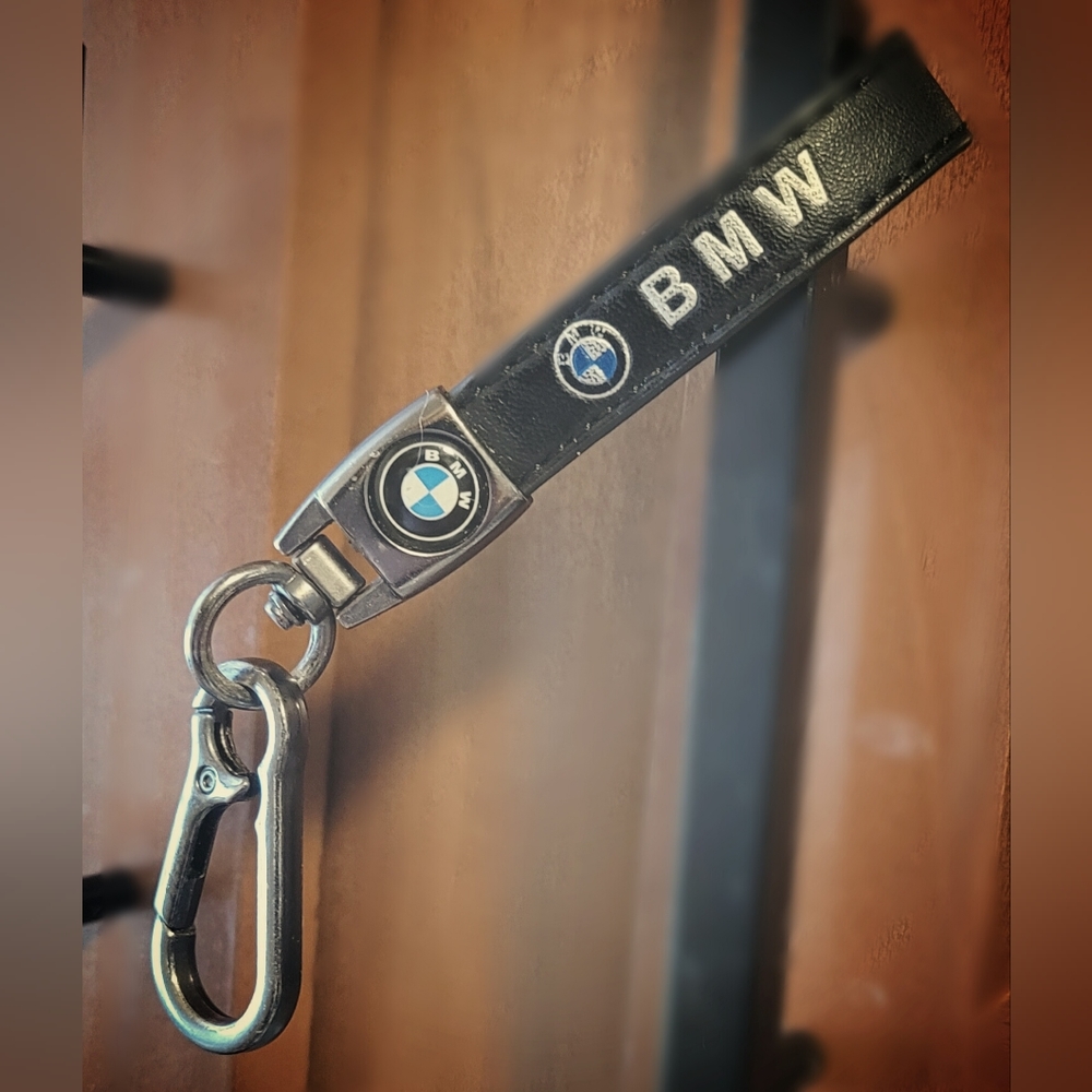 ::: BMW Keychain::: - Picture 2 of 3